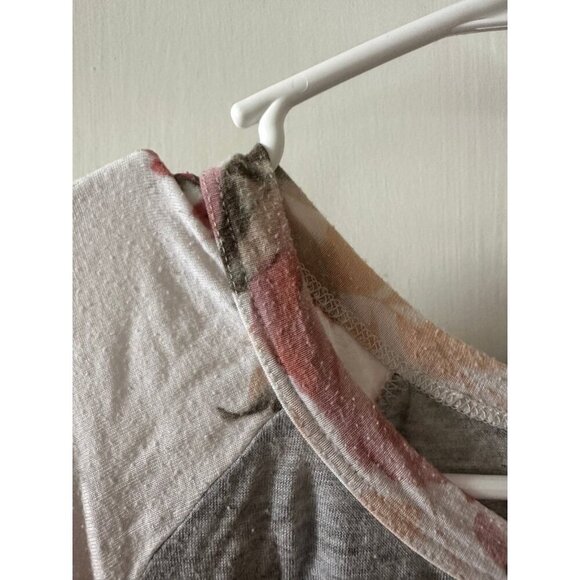 Sweet Claire women’s size medium floral top - Picture 4 of 9